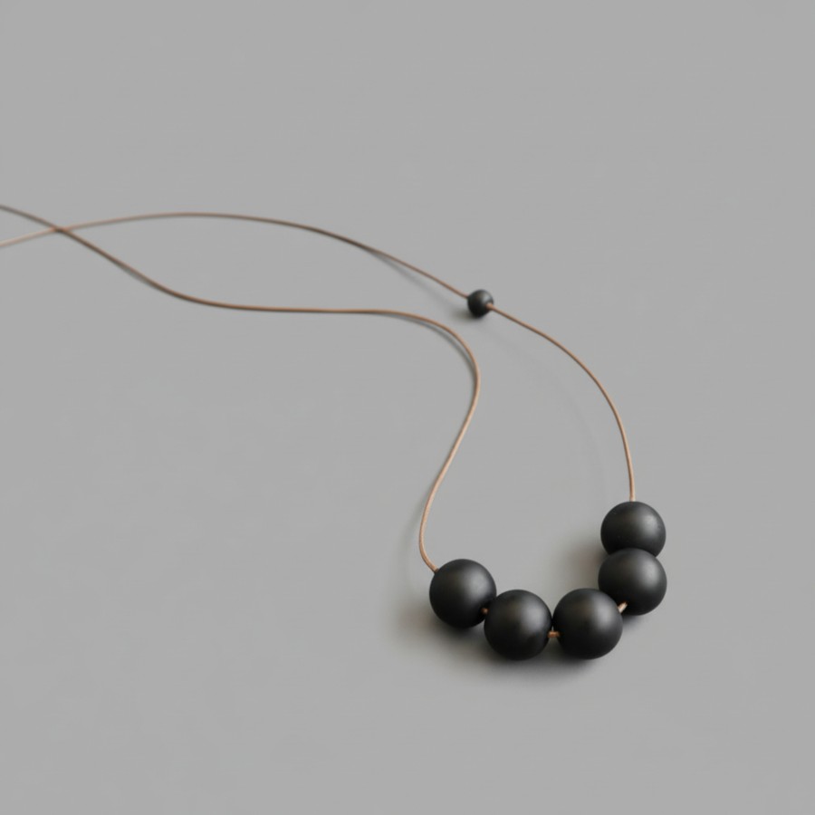 313 | Ilgas vėrinys FIVE (virvelės spalva pasirenkama)